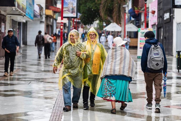 Archivo - Alerta por fuertes lluvias y granizadas en Arica, Chile (archivo)