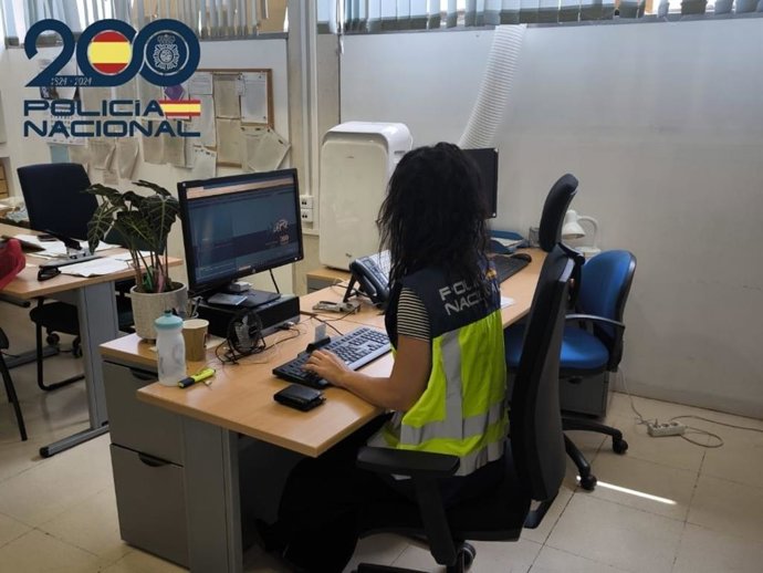 Agende la Policía Nacional de Manacor.