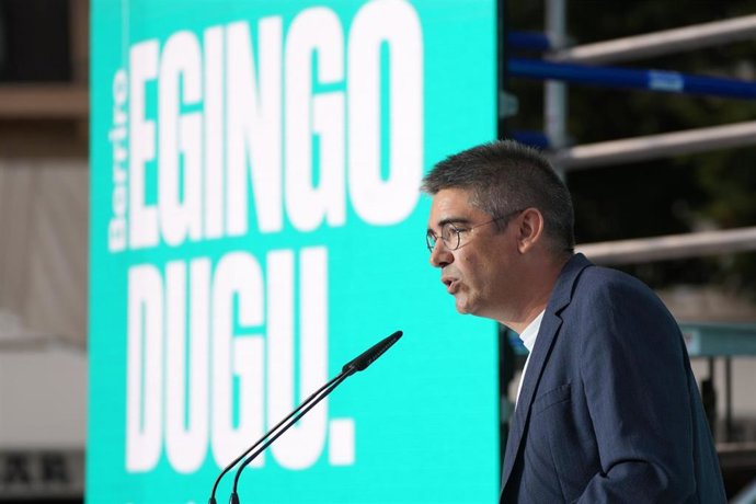 Archivo - El secretario de Relaciones Políticas y portavoz de EH Bildu en el Senado, Gorka Elejabarrieta