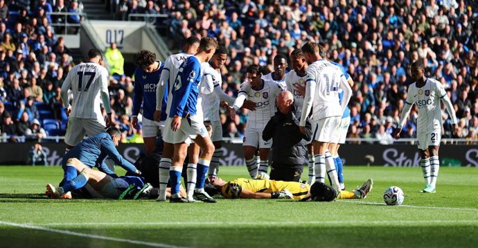 Momento de la lesión del 'Dibu' Martínez en el Everton-Chelsea
