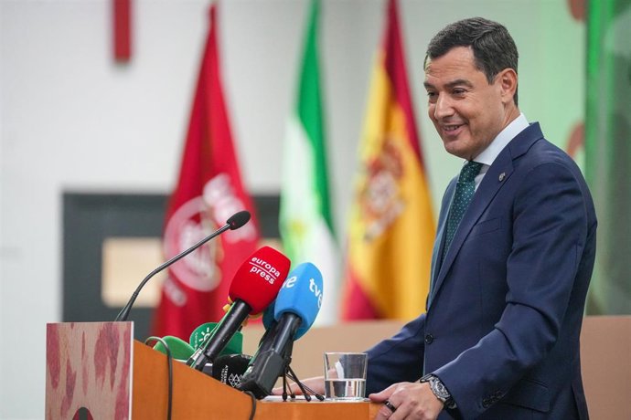 Archivo - El presidente de la Junta de Andalucía, Juanma Moreno.