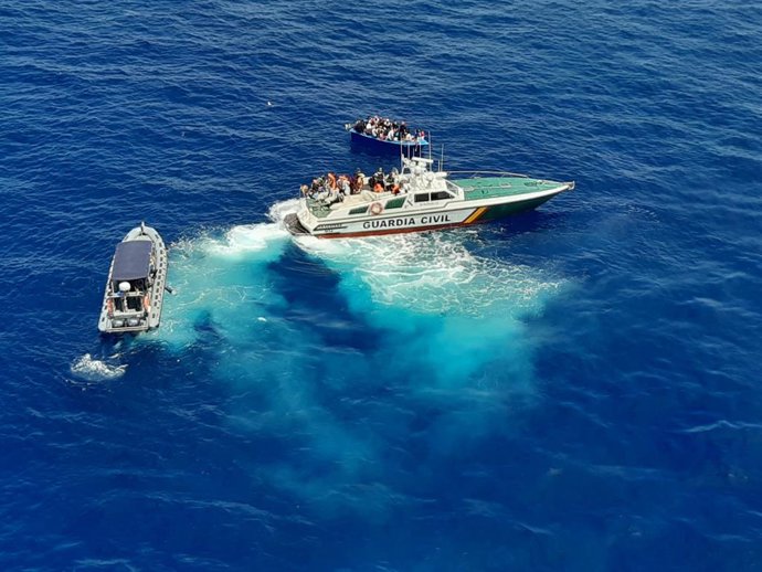 Archivo - Arquivo - Embarcação interceptada em Cabrera no último dia 3 de julho.