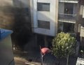 Un nuevo incendio en un garaje de Vigo que ya ardió el viernes moviliza a los Bomberos
