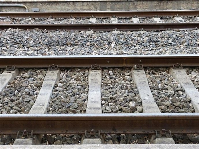 Archivo - Imagen de archivo de unas vías de tren