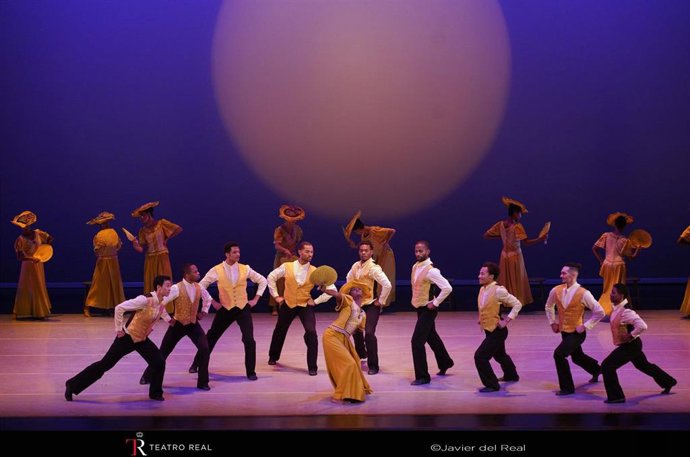 Alvin Ailey American Dance Theater in Alvin Ailey's Revelations