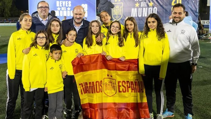 Rafael Louzán inaugura este lunes en Zaragoza la exposición Reyes del Mundo