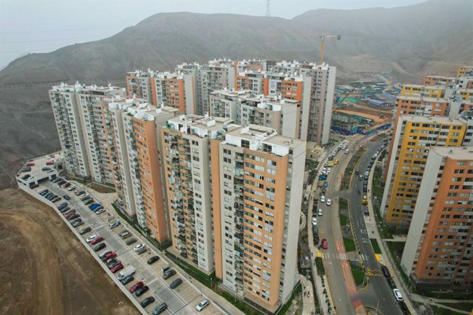 Archivo - Perú.- Conoce las cinco ventajas de invertir en fondos de desarrollo inmobiliario