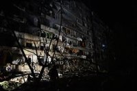 Al menos una joven muerta y seis heridos tras una nueva ola de ataques de Rusia contra Kiev