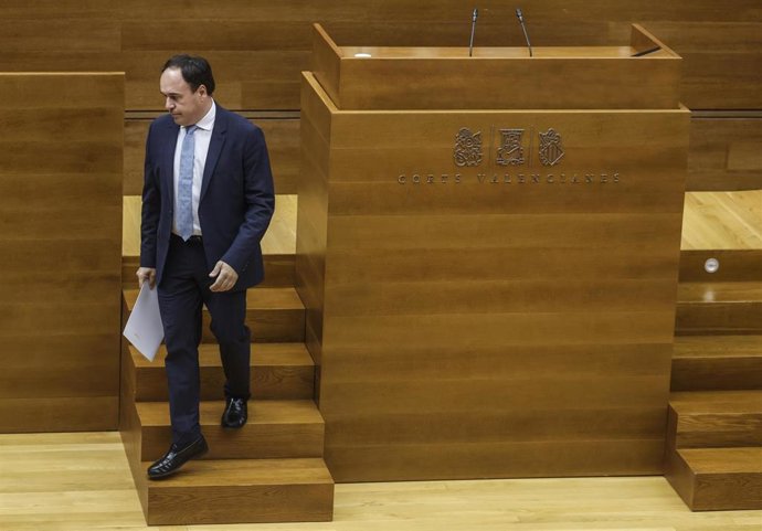 El president de la Generalitat, Juanfran Pérez Llorca, durante una sesión de control al Govern Valenciano, en Les Cort Valencianes. ARCHIVO. 