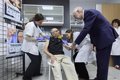 Comienza la campaña de vacunación frente a los virus respiratorios con más de 200.000 personas llamadas a inmunizarse