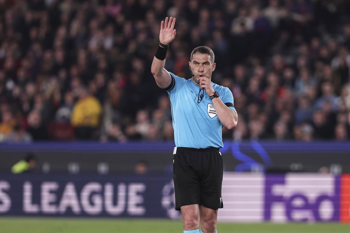 Photo: notimerica.com István Kovács to Referee Real Madrid vs RB Leipzig in Champions League