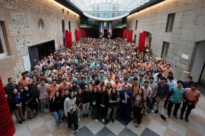 Foto de la plantilla de EY