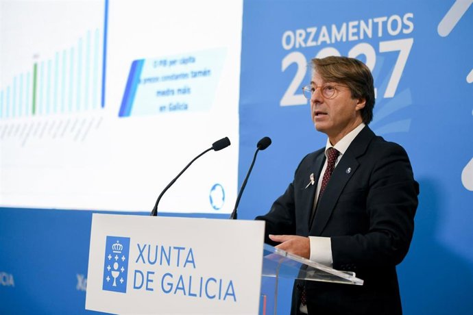 El conselleiro de Facenda, Miguel Corgos, en el Parlamento