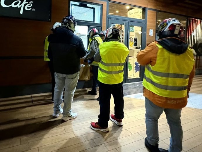 Imagen de trabajadores de Glovo en Vigo.
