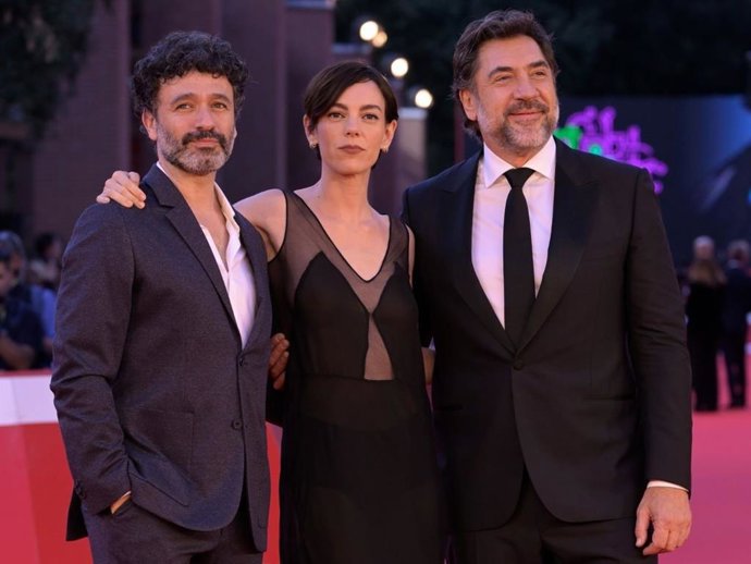Vicky Luengo y Javier Bardem triunfan en Roma con apuestas sobrias pero elegantes