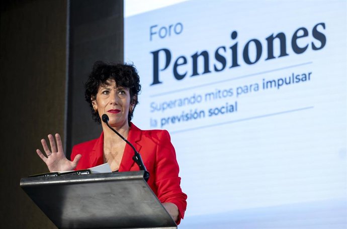 La ministra de Inclusión, Seguridad Social y Migraciones y portavoz del Gobierno, Elma Saiz