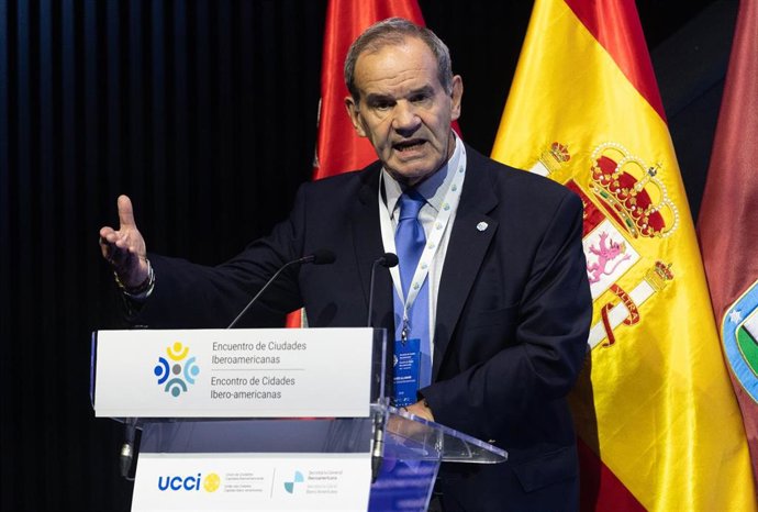 El secretario general de la Secretaría General Iberoamericana (SEGIB), Andrés Allamand, durante el acto de inauguración del II Encuentro de Ciudades Iberoamericanas, en Madrid.