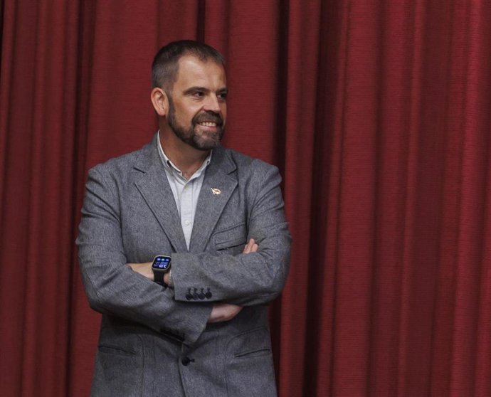 El portavoz  del PSOE, Iván Reinares, durante el debate del estado de la ciudad, en el Ayuntamiento de Logroño, a 19 de octubre de 2026, en Logroño, La Rioja (España). 