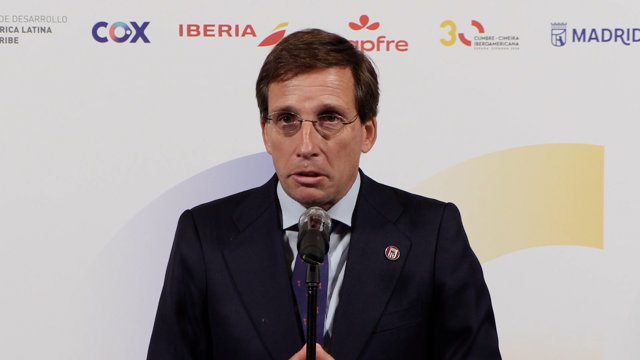 Almeida ironiza pidiendo a Sánchez "que trate a sus 140 imputados igual que a Be