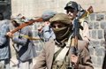 Los hutíes lanzan un gran ataque contra una base militar en el centro-sur de Yemen