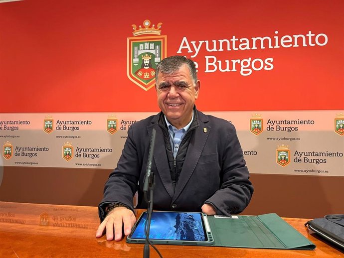 Manso durante la rueda de prensa.