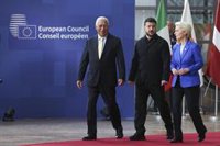 La UE recuerda a Putin que puede acabar la guerra "hoy" sin necesidad de reunirse con Trump y Xi