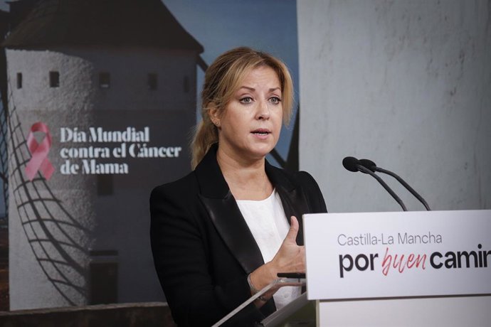 La portavoz del PSOE en las Cortes de C-LM, Ana Isabel Abengózar.