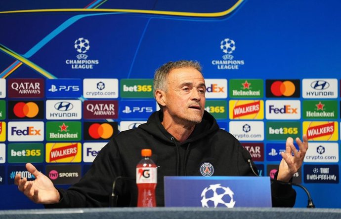 El entrenador del Paris Saint-Germain, Luis Enrique Martínez, en rueda de prensa en la Champions