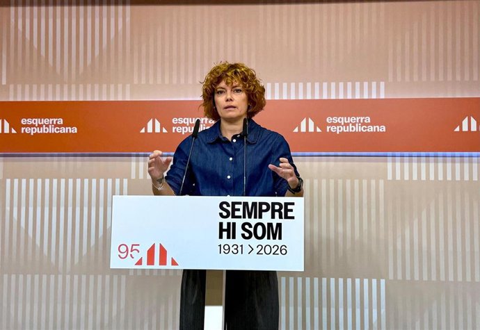 La secretaria general y portavoz de ERC, Elisenda Alamany, en rueda de prensa.