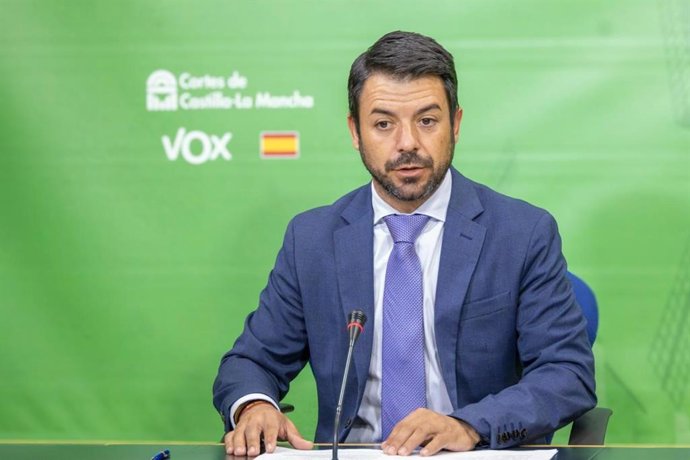 El portavoz parlamentario de Vox, Iván Sánchez.