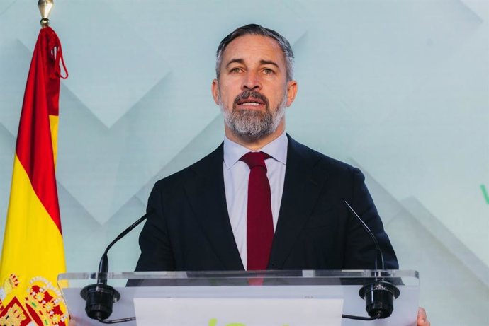 El líder de Vox, Santiago Abascal, durante una declaración institucional desde la sede nacional del partido el 19 de octubre de 2026.