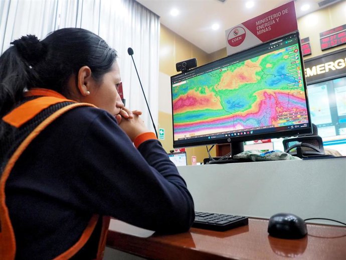 Archivo - Imagen del Centro de Operaciones de Emergencia Nacional de Perú.