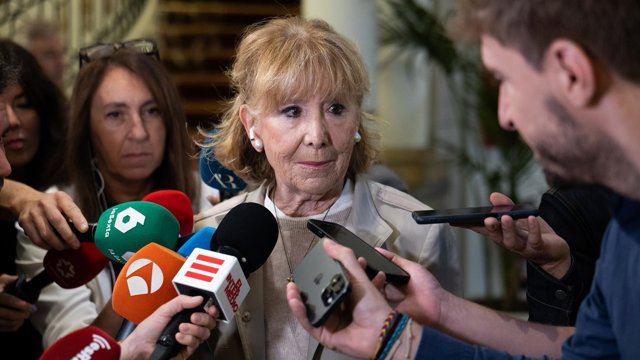 La expresidenta de la Comunidad de Madrid, Esperanza Aguirre, durante un desayuno informativo de Fórum Europa, en el Hotel Palace, a 5 de octubre de 2026, en Madrid (España).