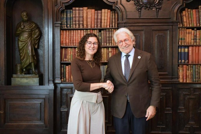El presidente de Foment, Josep Sánchez Llibre, y la directora de Projecte Home Catalunya, Neus Canals