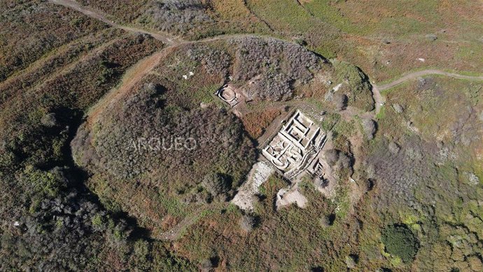 La última intervención arqueológica en la Illa de Ons localiza nuevos restos castreños.