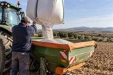 Foto: Agricultores alertan del impacto en la siembra de la suspensión cautelar de la caza de nueve especies de aves en Madrid