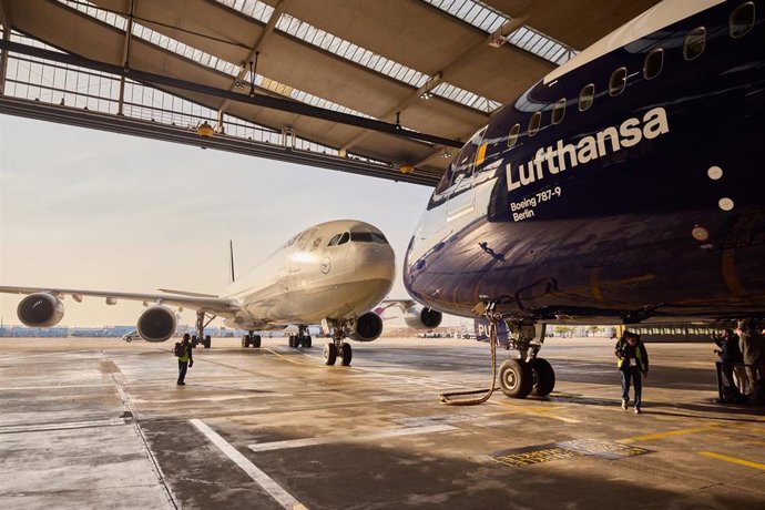 Lufthansa retira su último avión Airbus A340-600 tras 23 años de servicio.