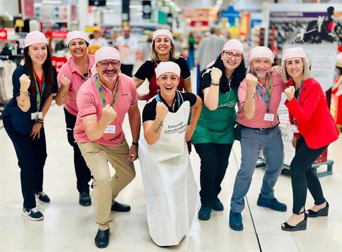 Carrefour España y Ausonia lanzan un año más su campaña '#MareaROSA' a favor de investigar en cáncer de mama
