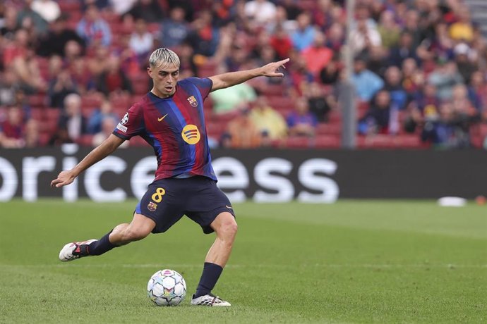 Archivo - El jugador del FC Barcelona Pedri