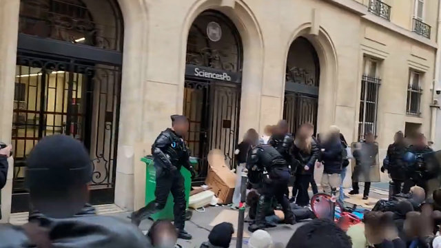 El Gobierno francés anuncia toques de queda "puntuales" en París, Lille y otras