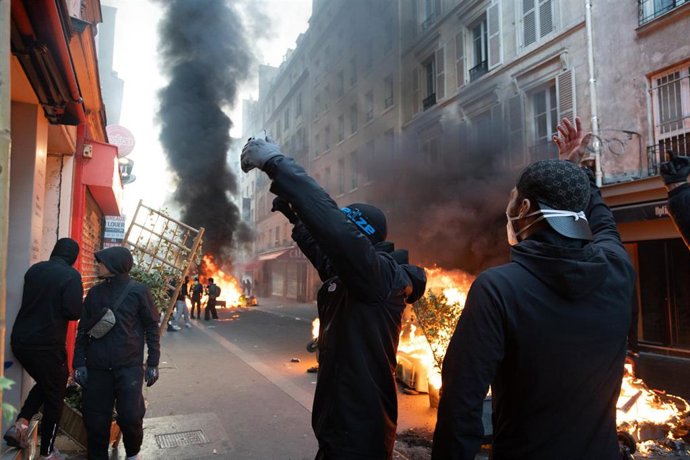 Disturbios en París el 18 de octubre de 2026