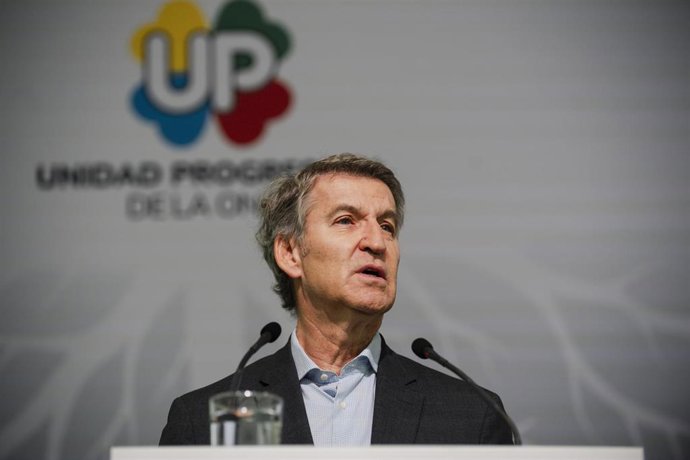 El presidente del Partido Popular, Alberto Núñez Feijóo, durante el XII Congreso Estatal de Unidad Progresista de La ONCE, en la Universidad Francisco de Vitoria, a 17 de octubre de 2026, en Pozuelo de Alarcón, Madrid (España). 