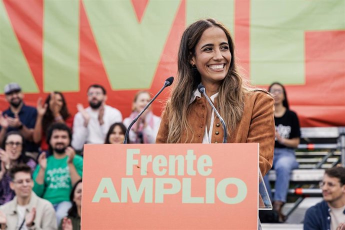 La diputada de Sumar Tesh Sidi durante el acto de presentación de su candidatura a las elecciones generales del 29N, en el Auditorio del Parque Lineal del Manzanares, a 17 de octubre de 2026, en Madrid (España). 