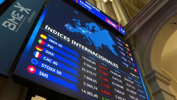 El Ibex 35 cotiza plano tras la apertura