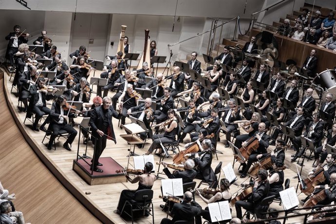 Archivo - Imagen de archivo de la Orquesta de València.