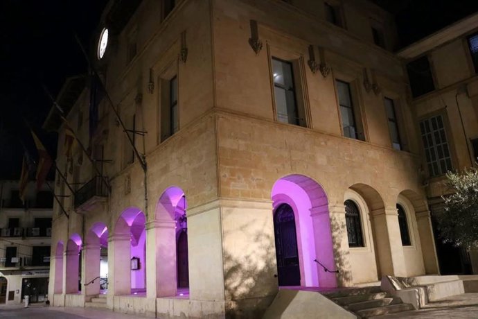Fachada del Ayuntamiento de Felanitx.