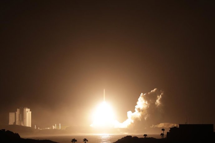 Lanzamiento de la nave espacial Martian Moons eXploration (MMX) a bordo del vehículo de lanzamiento H3, vuelo n.° 10, a las 04:41:03 JST del 20 de octubre de 2026 desde el Centro Espacial Tanegashima.