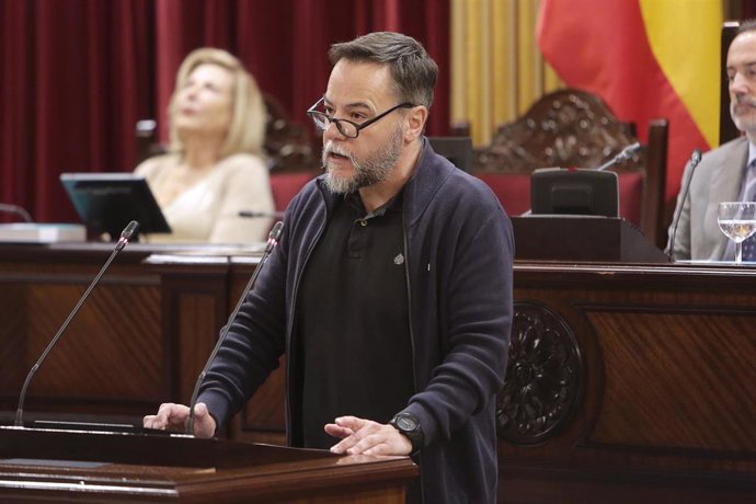 Archivo - El diputado de Unidas Podemos en el parlament balear José María García