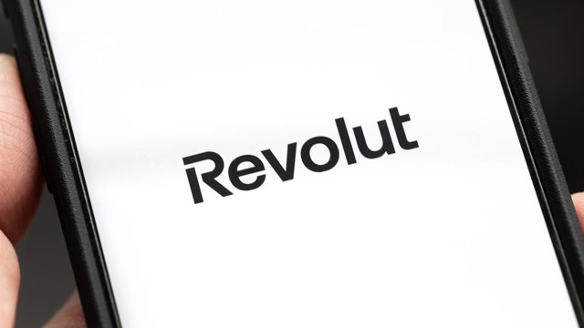 Archivo - Revolut 'app'.