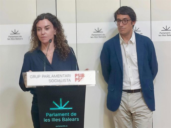 La vicesecretaria general del PSIB-PSOE, Rosario Sánchez, en una rueda de prensa